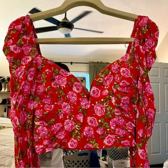 NWT ZARA Floral Print Crop/Midriff Top/Blouse  Red XS - Picture 2 of 7
